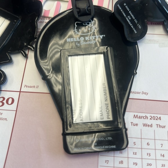 Hello Kitty 4PC Luggage Tag Set - Picture 8 of 8